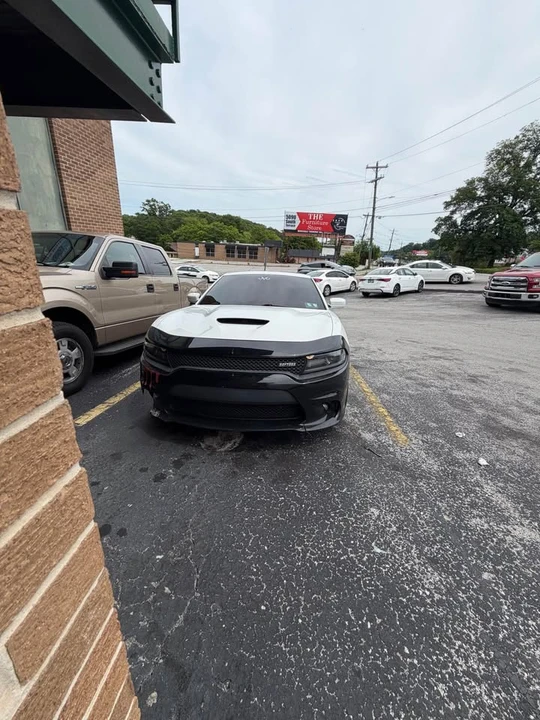 2017 Dodge Charger - Image 7 of 8