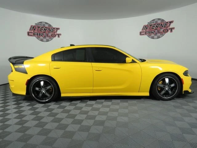 2017 Dodge Charger 7th Gen - Image 8 of 12