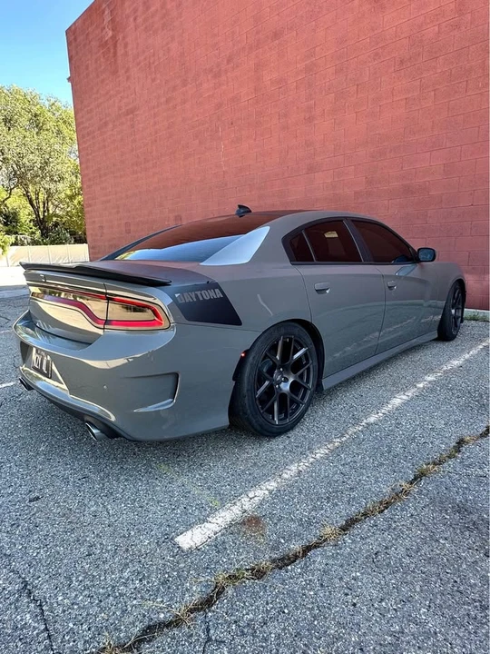 2017 Dodge Charger SRT Hellcat 7th Gen - Image 3 of 18