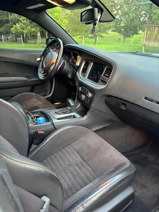 2017 Dodge Charger 7th Gen - Image 10 of 16