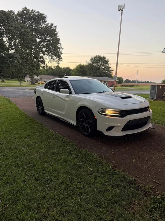 2017 Dodge Charger 7th Gen - Image 2 of 16