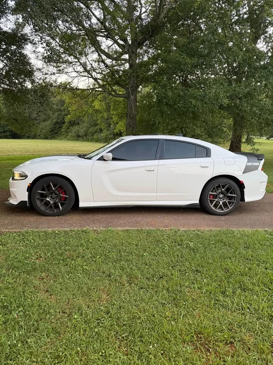 2017 Dodge Charger 7th Gen - Image 5 of 16