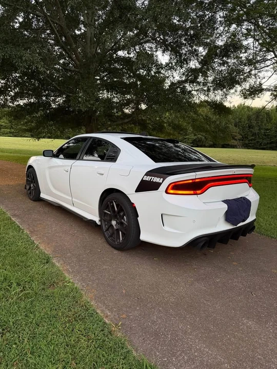 2017 Dodge Charger 7th Gen - Image 3 of 16