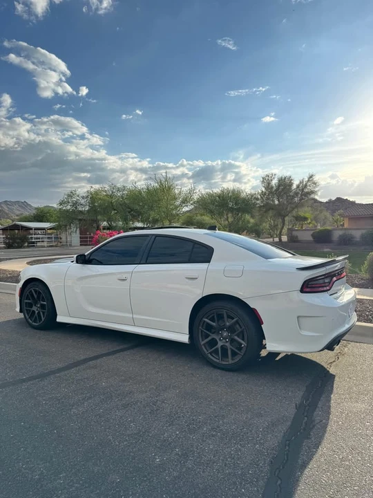 2017 Dodge Charger 7th Gen - Image 4 of 10