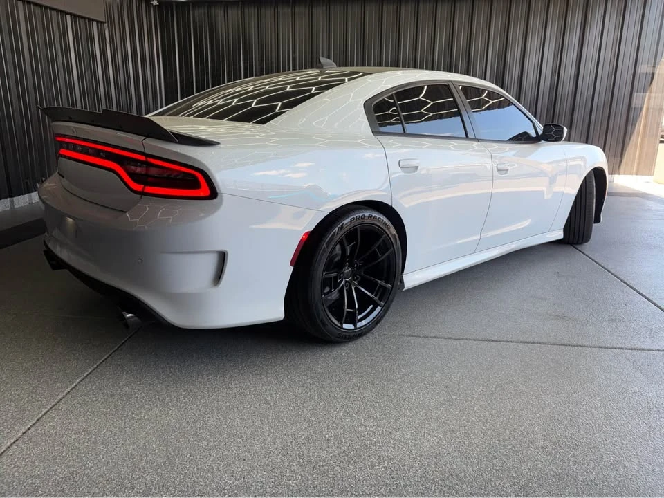 2017 Dodge Charger - Image 2 of 14