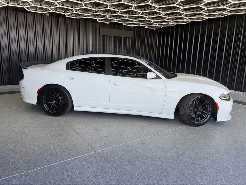 2017 Dodge Charger - Image 3 of 14