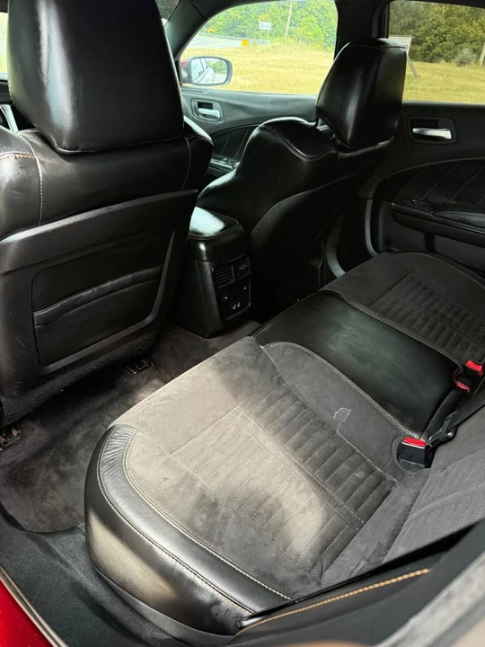 2017 Dodge Charger 7th Gen - Image 9 of 15