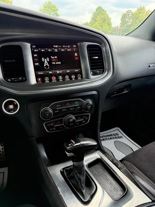 2017 Dodge Charger 7th Gen - Image 13 of 15