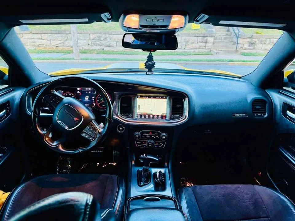 2017 Dodge Charger 7th Gen - Image 13 of 20
