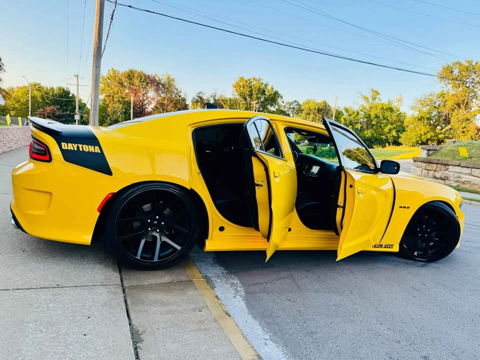 2017 Dodge Charger 7th Gen - Image 4 of 20