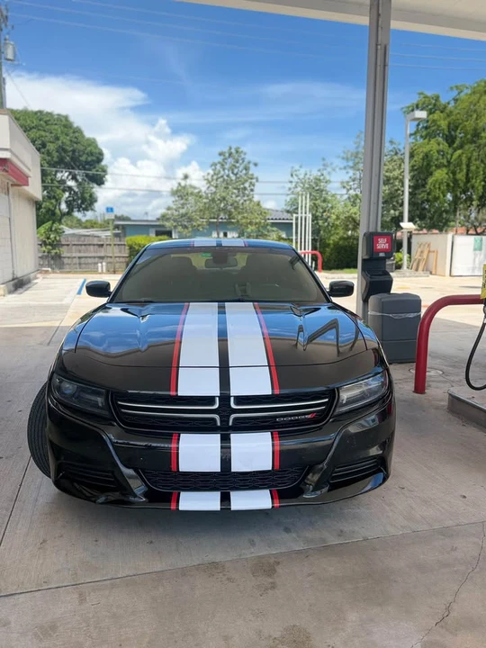 2017 Dodge Charger 7th Gen - Image 2 of 17
