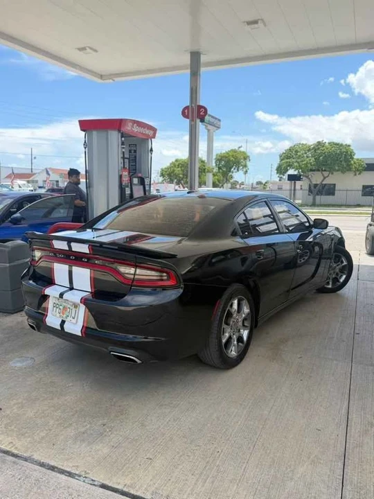 2017 Dodge Charger 7th Gen - Image 4 of 10
