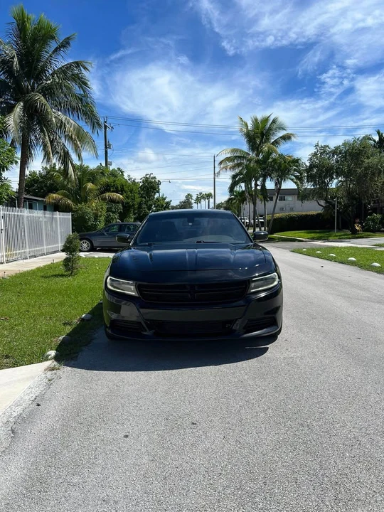 2017 Dodge Charger 7th Gen - Image 2 of 11