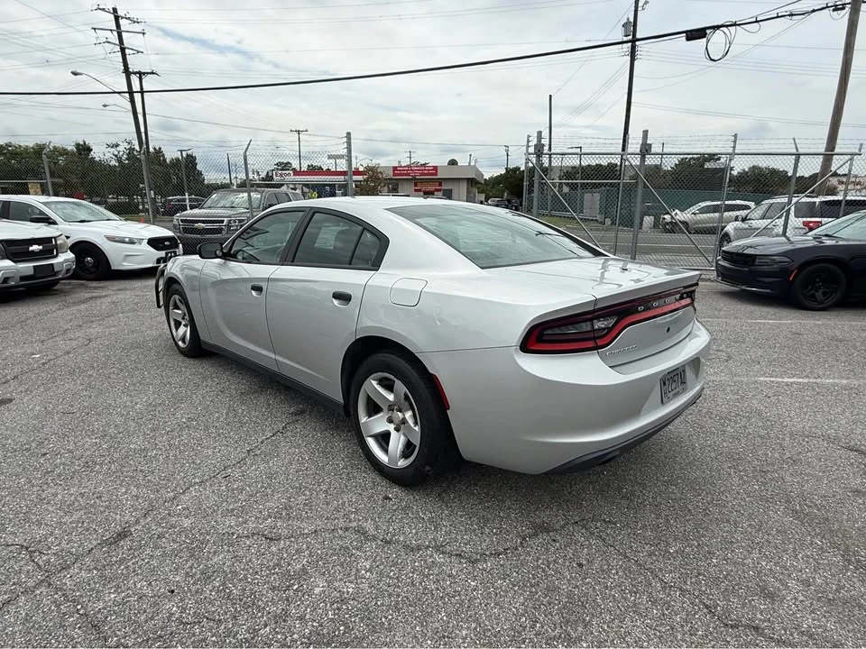 2017 Dodge Charger 7th Gen - Image 8 of 11