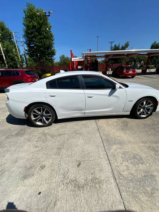 2017 Dodge Charger 7th Gen - Image 8 of 15