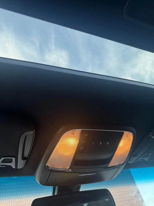 2017 Dodge Charger 7th Gen - Image 14 of 15