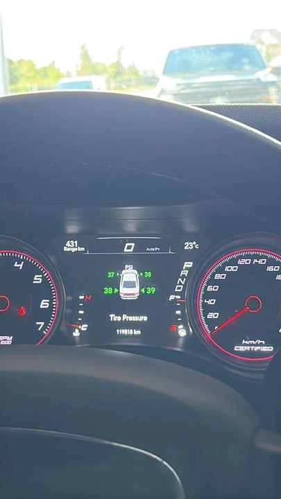 2017 Dodge Charger 7th Gen - Image 2 of 5