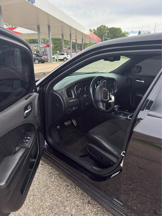 2017 Dodge Charger 7th Gen - Image 3 of 14