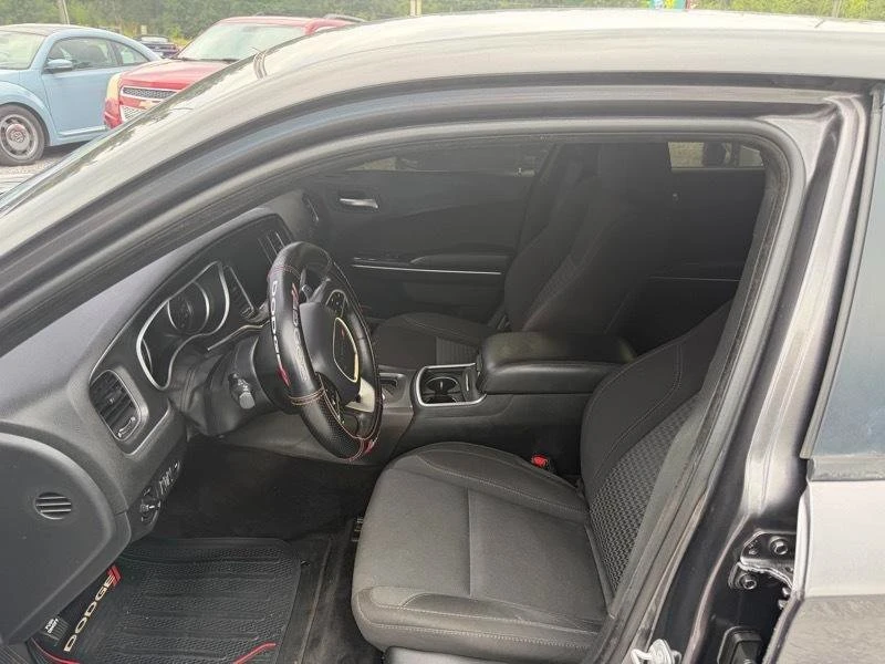 2017 Dodge Charger 7th Gen - Image 9 of 13