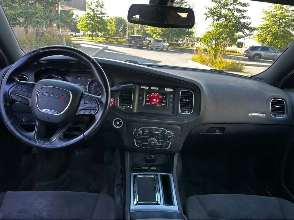 2017 Dodge Charger 7th Gen - Image 13 of 17