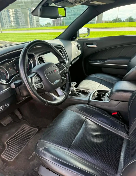 2017 Dodge Charger 7th Gen - Image 6 of 6