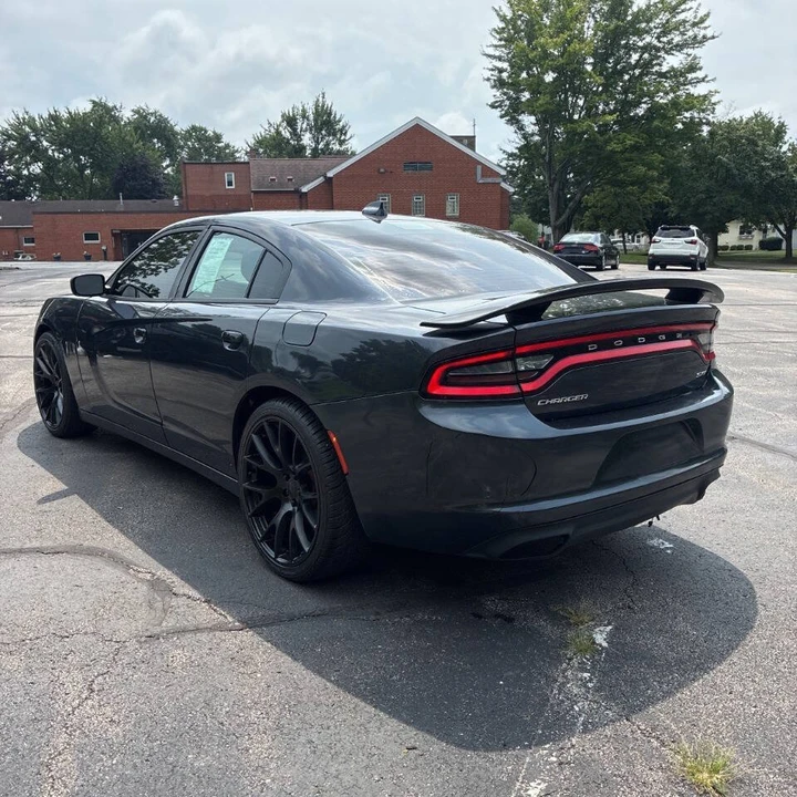 2017 Dodge Charger 7th Gen - Image 6 of 17