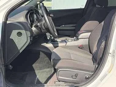 2017 Dodge Charger 7th Gen - Image 9 of 14
