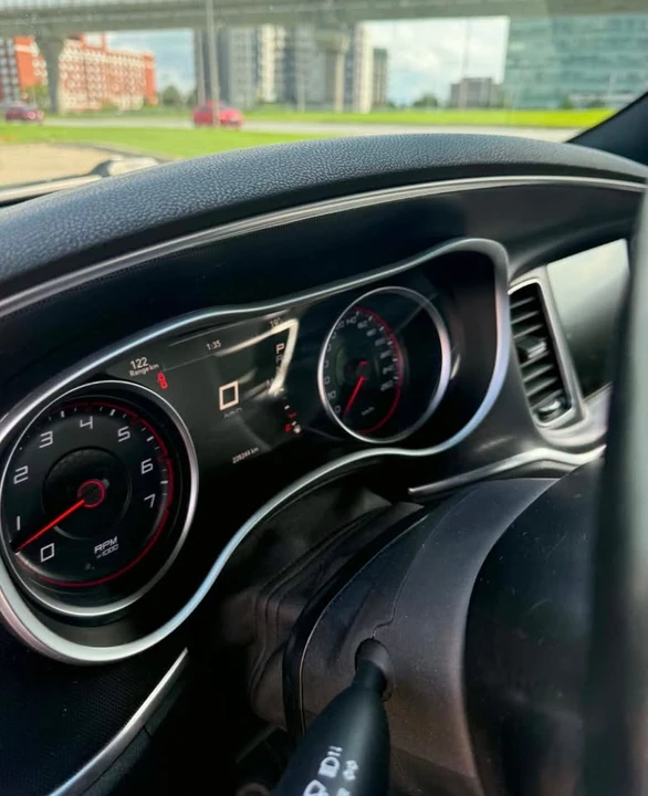 2017 Dodge Charger 7th Gen - Image 5 of 6