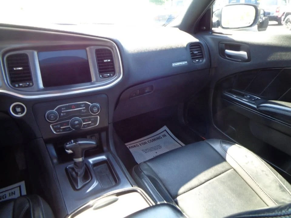 2017 Dodge Charger 7th Gen - Image 13 of 20