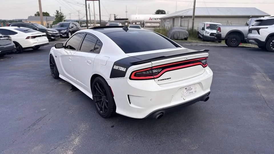 2017 Dodge Charger 7th Gen - Image 11 of 20