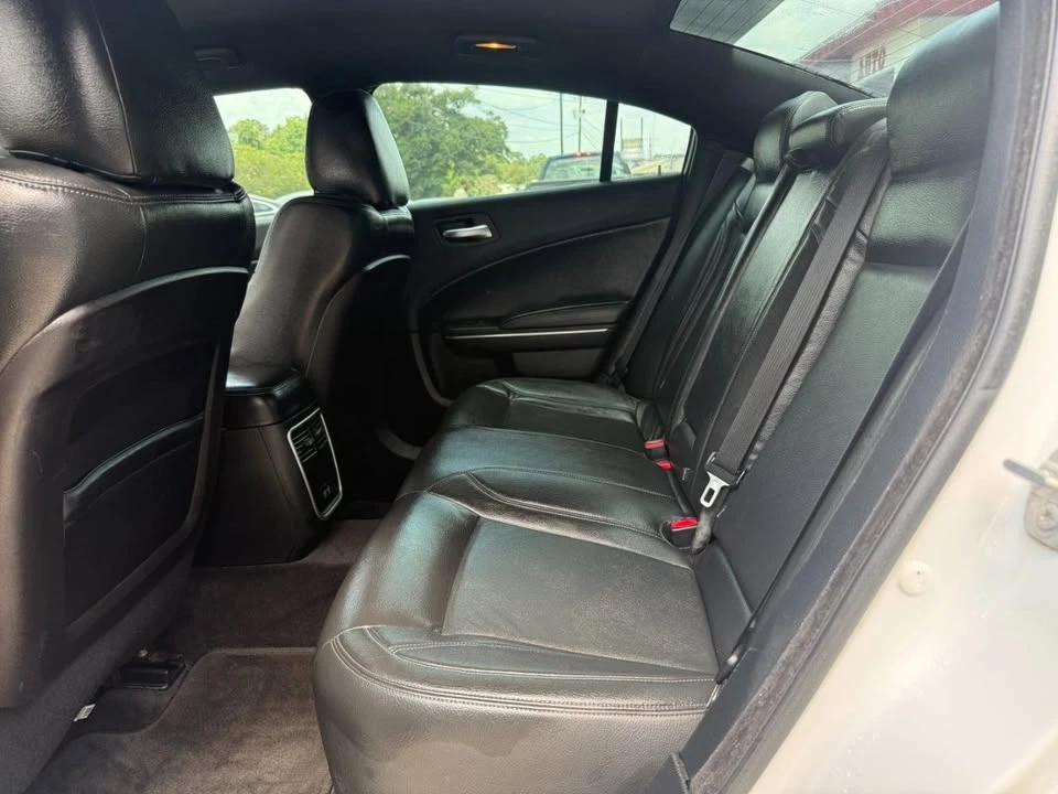 2017 Dodge Charger 7th Gen - Image 4 of 14