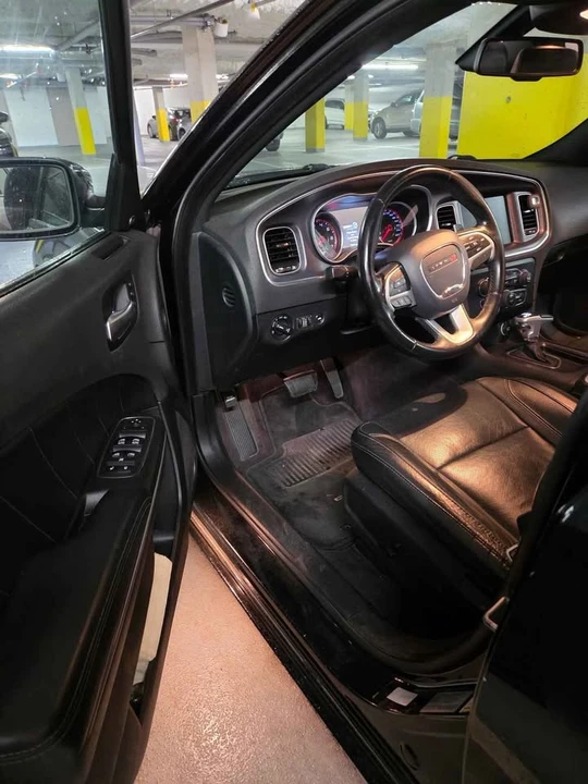 2017 Dodge Charger 7th Gen - Image 2 of 16