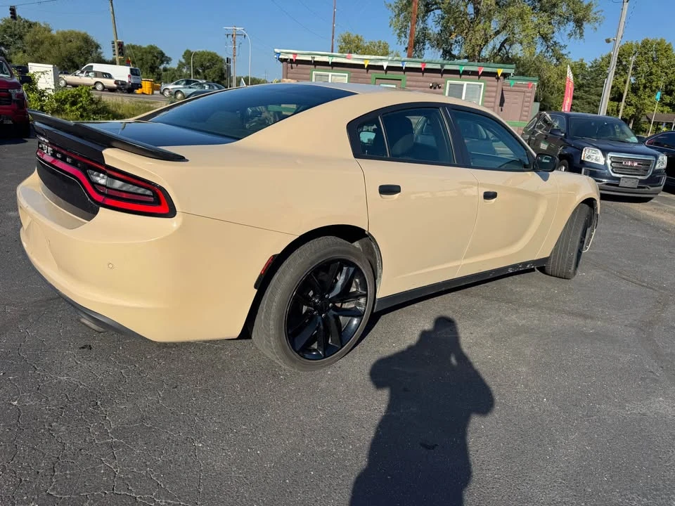 2017 Dodge Charger 7th Gen - Image 3 of 13