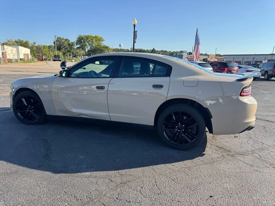 2017 Dodge Charger 7th Gen - Image 5 of 13