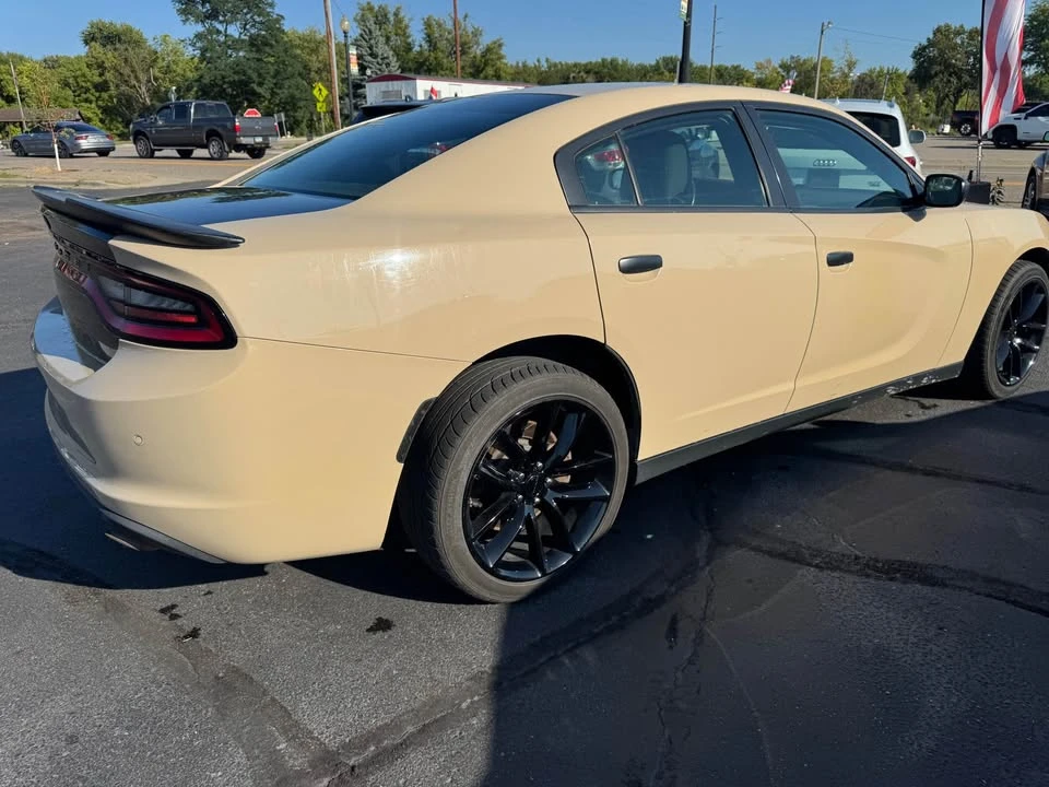 2017 Dodge Charger 7th Gen - Image 10 of 13
