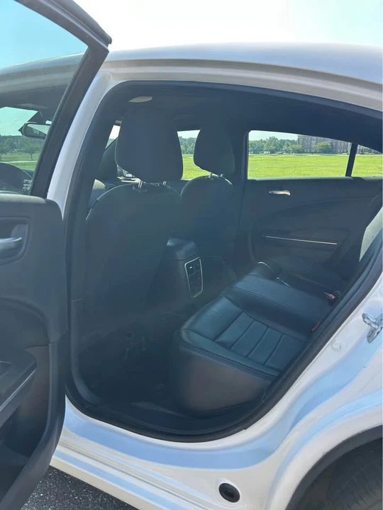 2017 Dodge Charger 7th Gen - Image 6 of 9