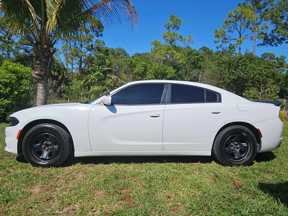 2017 Dodge Charger 7th Gen - Image 4 of 11