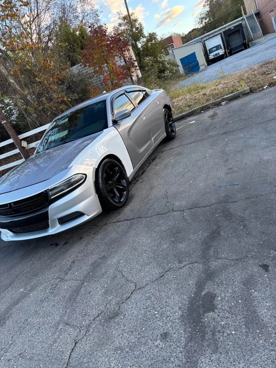 2017 Dodge Charger 7th Gen - Image 4 of 6