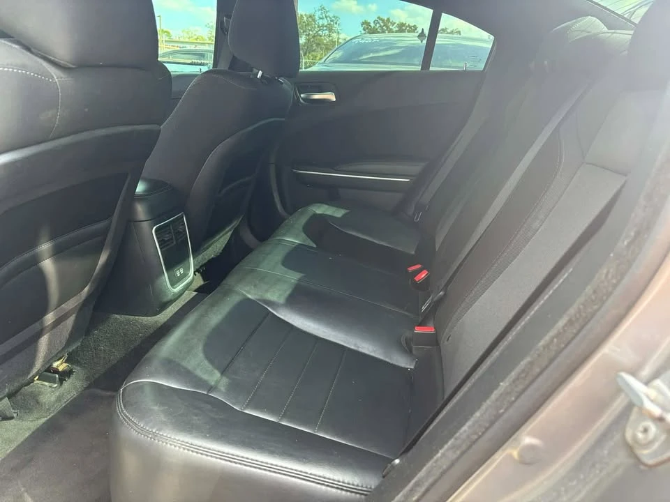 2017 Dodge Charger 7th Gen - Image 4 of 9