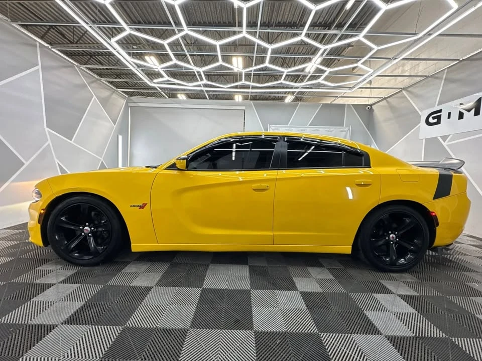 2017 Dodge Charger 7th Gen - Image 2 of 18