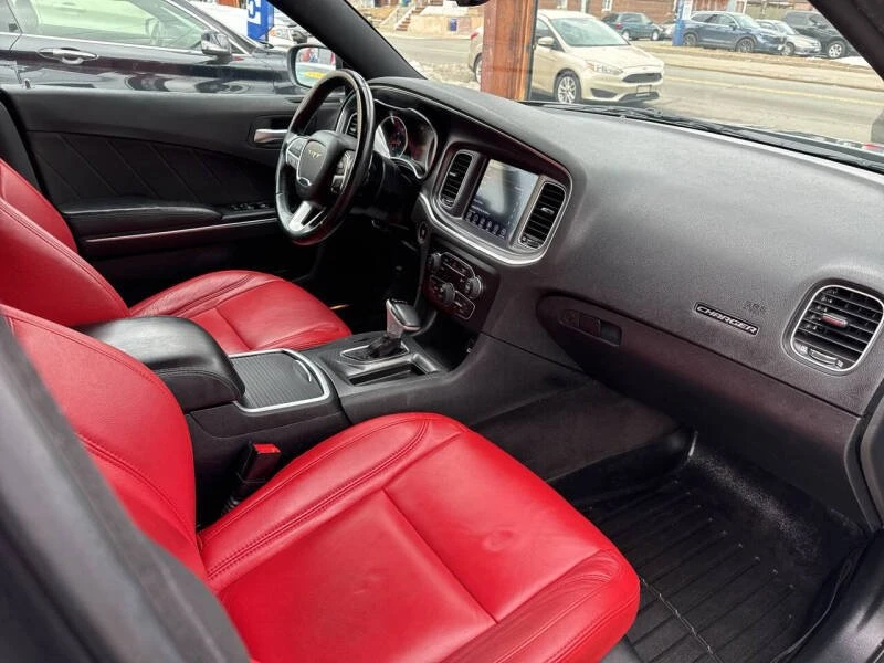 2017 Dodge Charger 7th Gen - Image 10 of 15