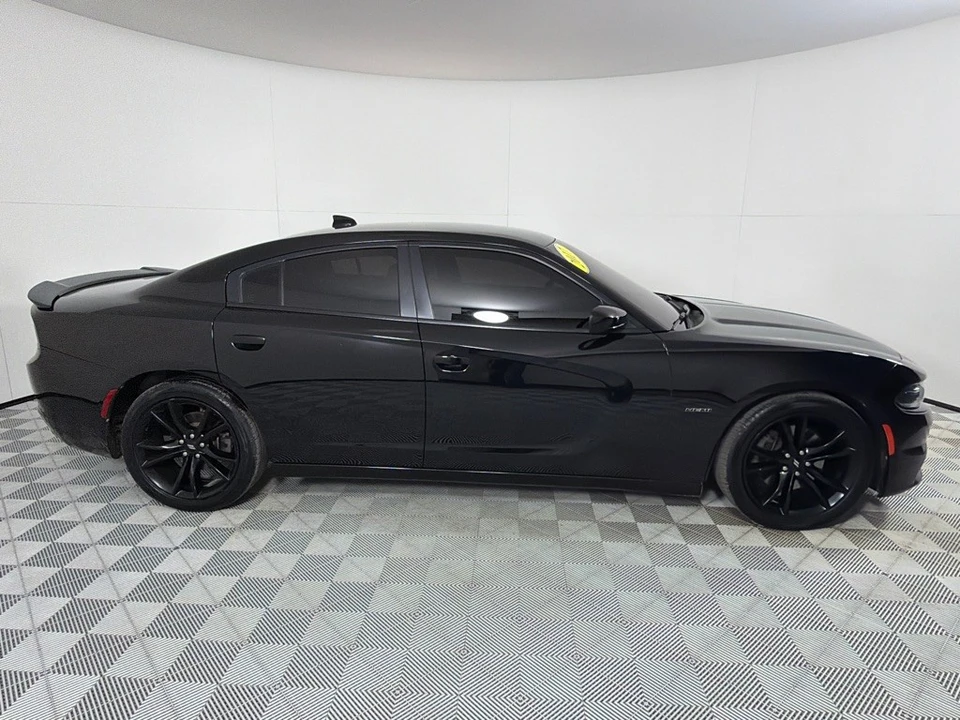 2017 Dodge Charger 7th Gen - Image 4 of 12
