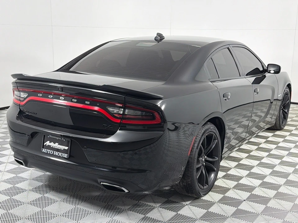 2017 Dodge Charger 7th Gen - Image 5 of 12