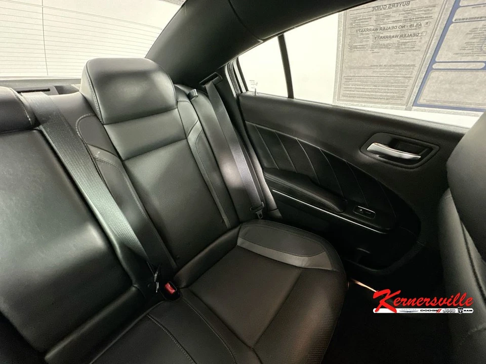 2017 Dodge Charger 7th Gen - Image 14 of 24