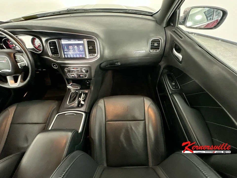 2017 Dodge Charger 7th Gen - Image 11 of 24