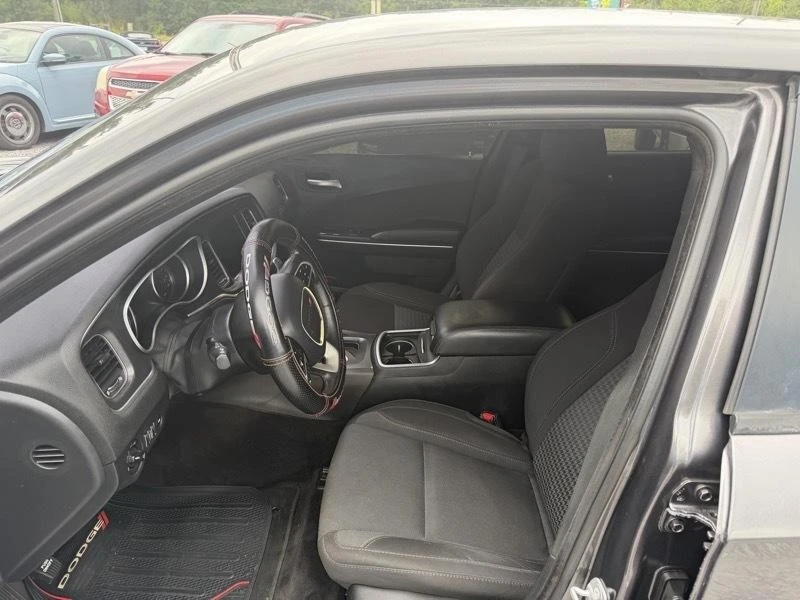 2017 Dodge Charger 7th Gen - Image 9 of 13