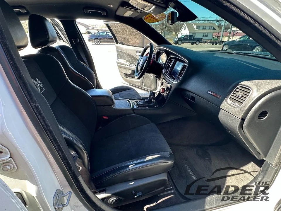 2017 Dodge Charger SRT & 392 7th Gen - Image 9 of 15