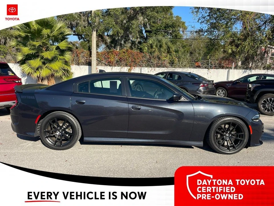 2017 Dodge Charger SRT & 392 7th Gen - Image 8 of 10