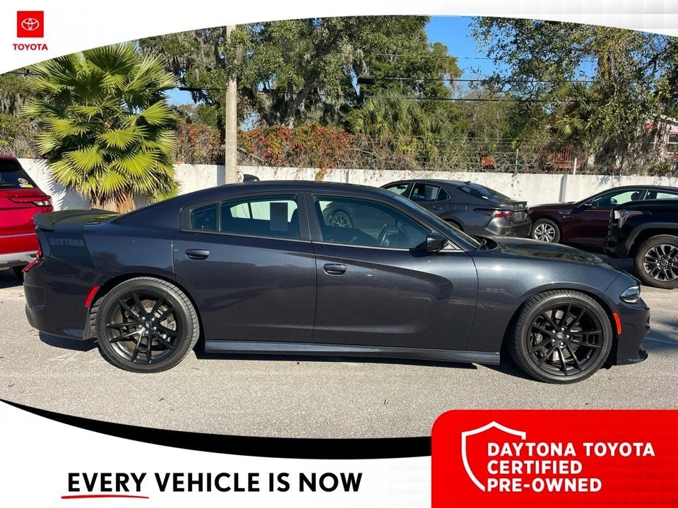 2017 Dodge Charger SRT & 392 7th Gen - Image 3 of 10