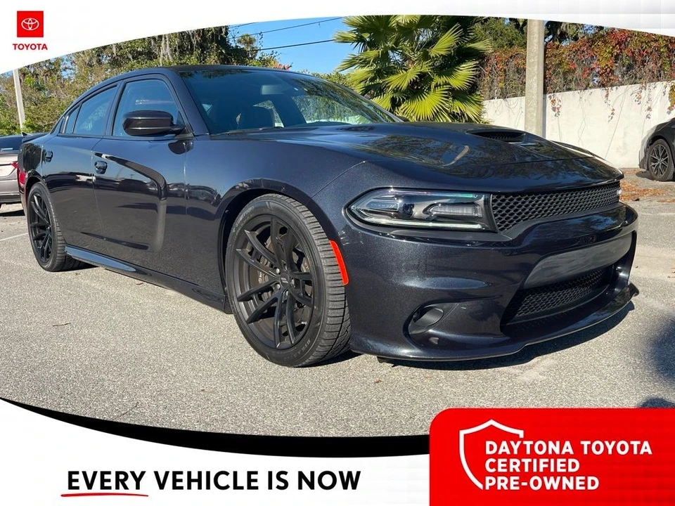 2017 Dodge Charger SRT & 392 7th Gen - Image 6 of 10